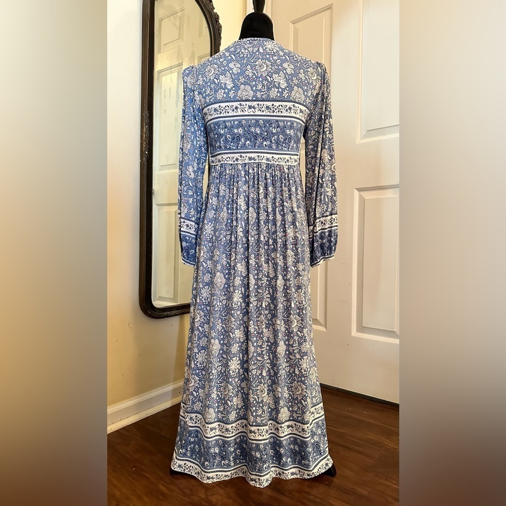 R. Vivimos Bohemian V-Neck Midi Dress - Picture 7 of 8